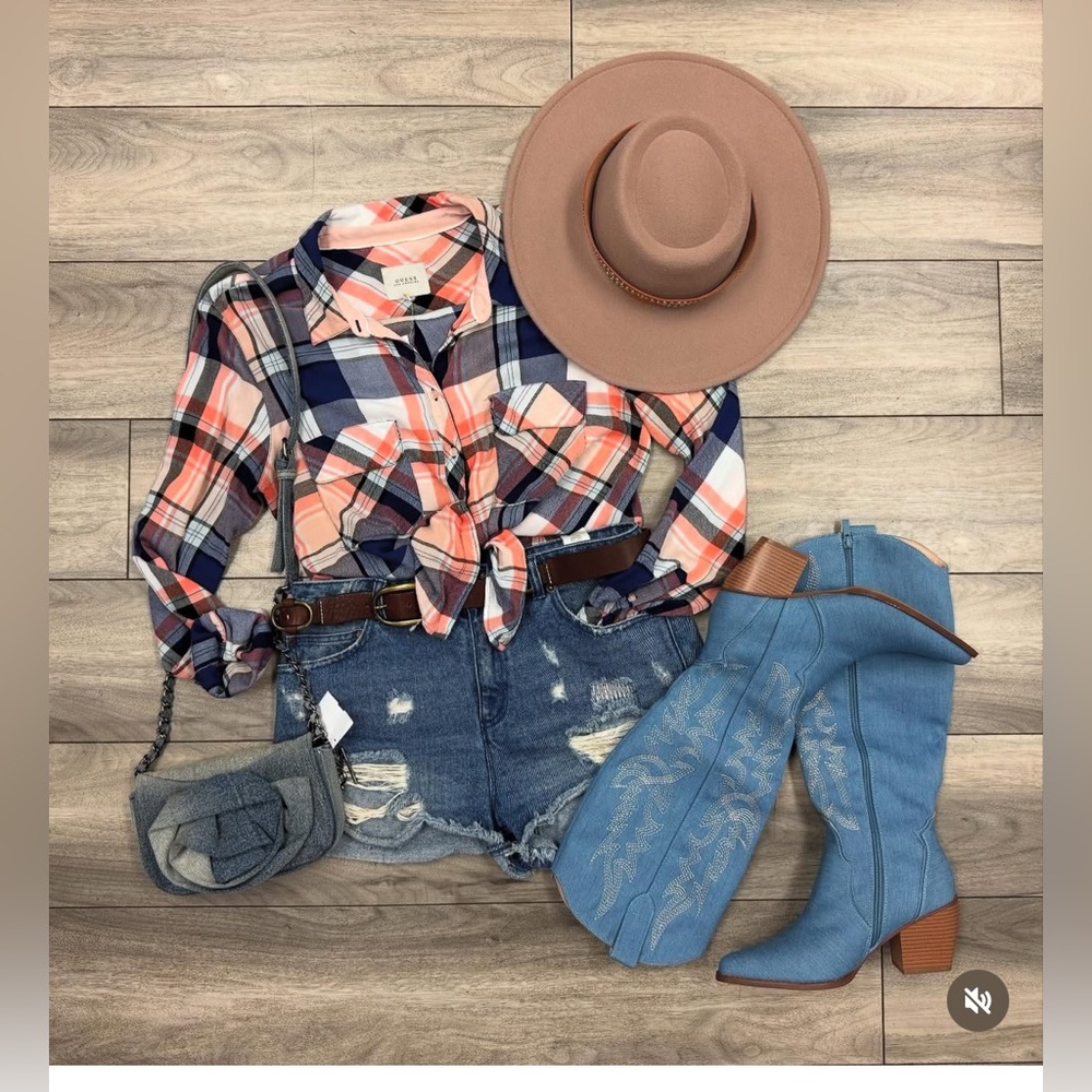 Guess Multicolor Plaid Button-Up Shirt